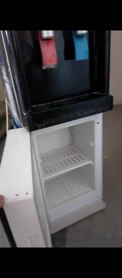 VARIOLINE Water Dispenser – 4 Months Used (Like New)