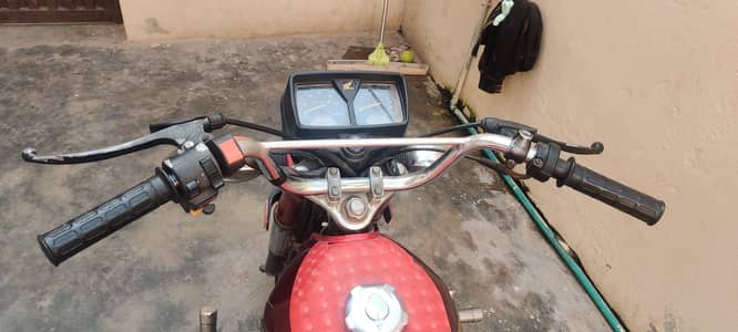 Bike bilkul ok ha File or smart card bna ha. 03088050693