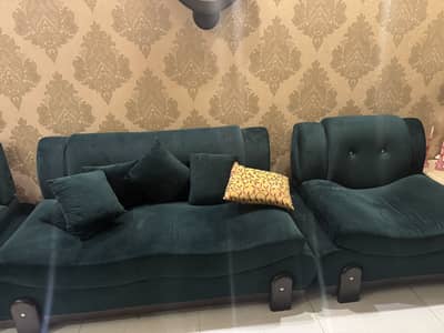 Good condition 7 seater sofa set