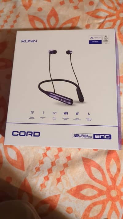 R-3510 Bluetooth Neckband – Like New | 12H Playtime | Deep Bass