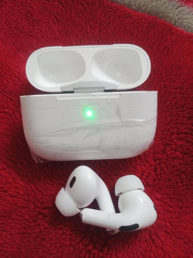 Pro 2 Earbuds Master Quality 2