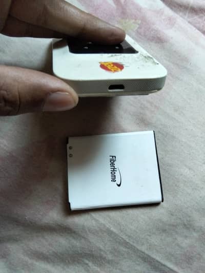 Rs. 3000/- 10/8 condition Jazz 4g all sim use Unlock