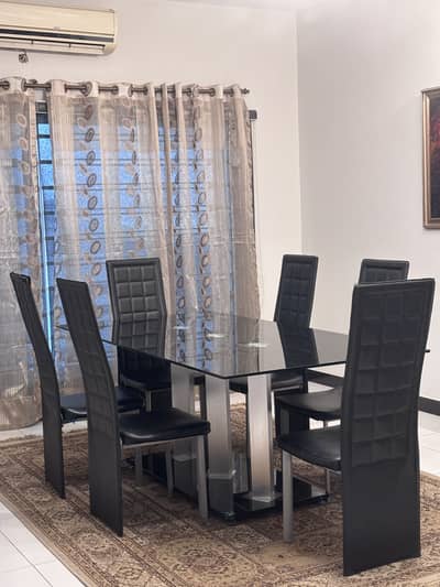 Black Glass dinning table