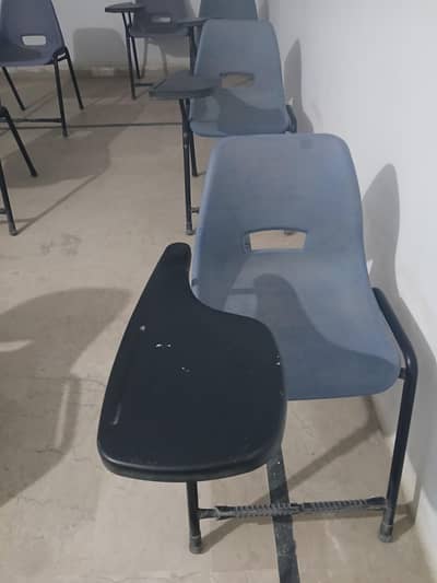 10 Institute chairs for sell used but in good condition
