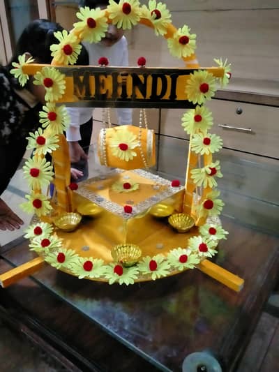 mehndi items ( mehndi thal ) n buckets for sale