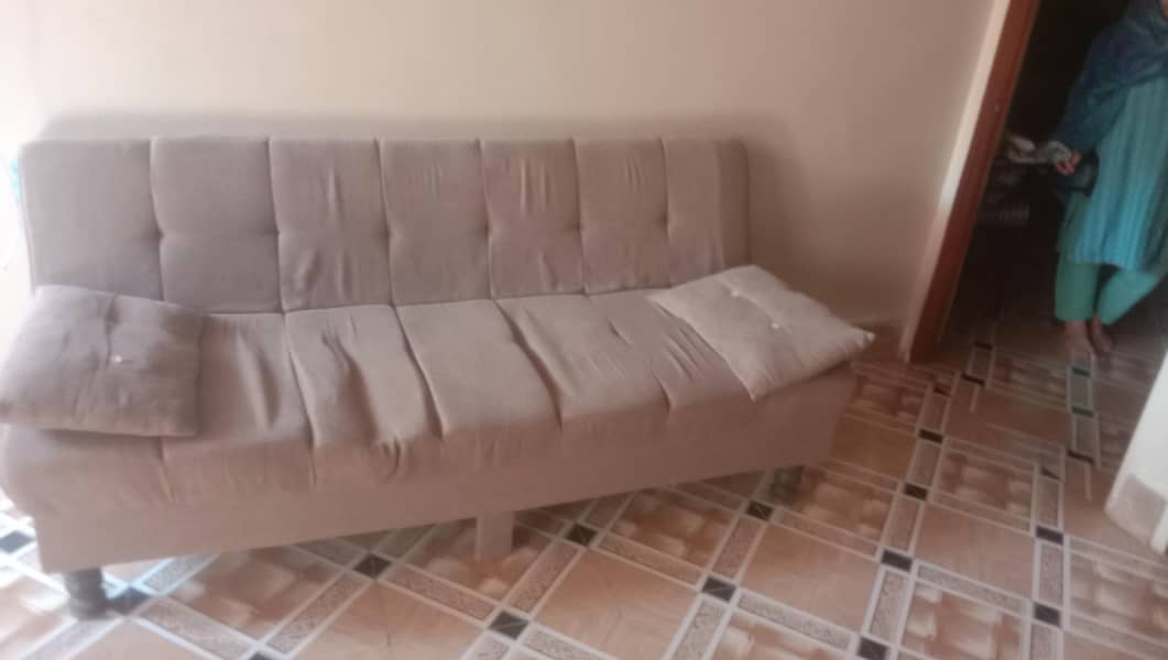 covertable sofa 2
