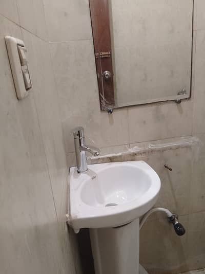 12 marla triple storey building available for rent