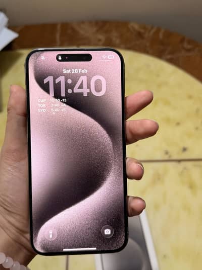 iPhone 15 pro max natural titanium