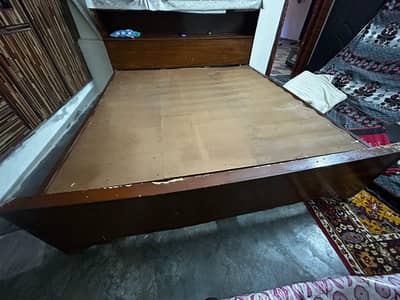 king size Double Bed For Sale