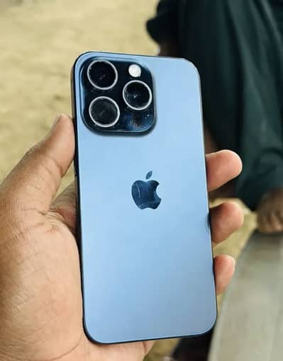 Iphone 15pro canada with box