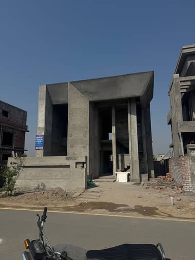 10 Marla Grey Structure in Tulip Overseas Block, Park View City Lahore