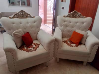 new condition sofa set 5 seater with table