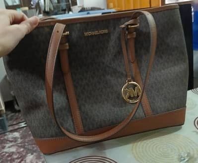 mk orignal zipper tote bag