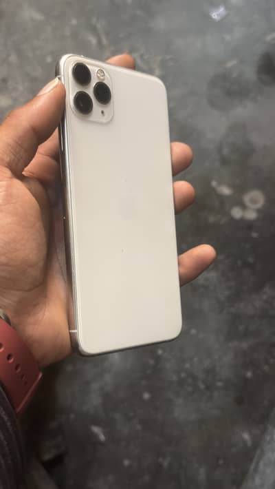 I phone 11 pro max unlock h