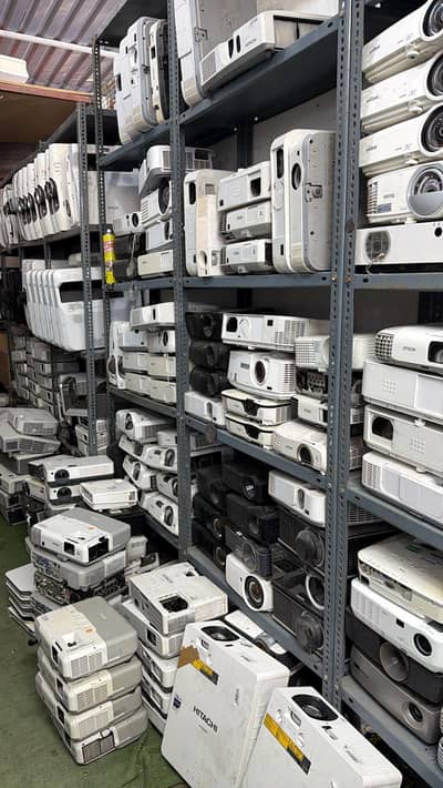 projector all modal available whole sale dealer