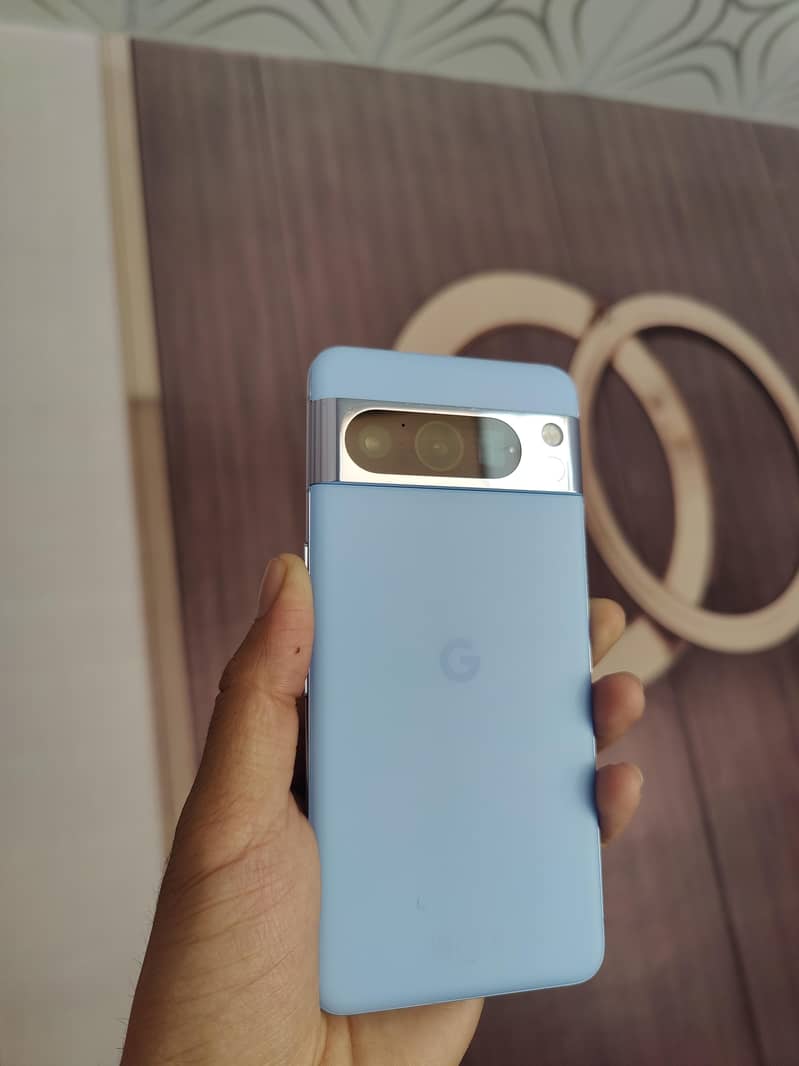 Google Pixel 8 pro 1