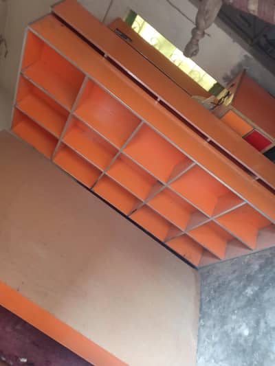 Shop cabons  Almari.