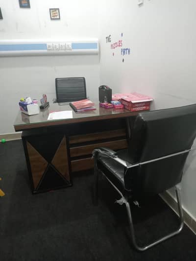 Office Visitor Chair and Executive Table with Drawers