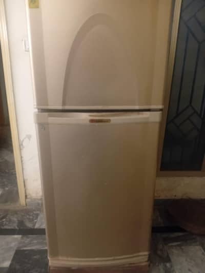 Dawlance medium size refrigerator