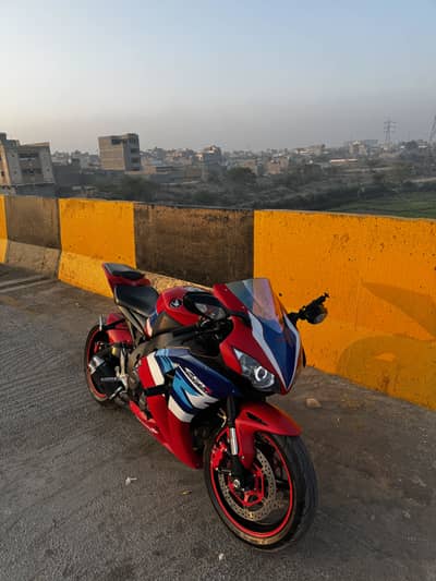 CBR 1000RR