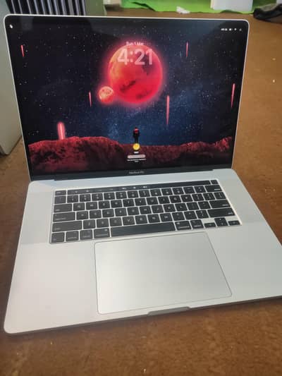 MacBook pro core I9 64gb RAM 1tb SSD 16inch 8 gb graphic 2019