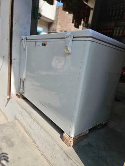 haier frezer in good condition