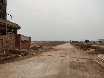 30x60 7 Marla Street 76 plot for Sale G-14/2