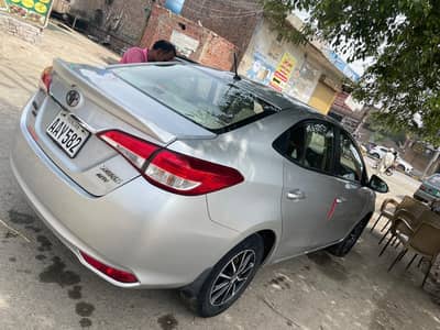 Yaris ATIV Automatic