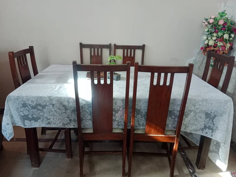 DINING TABLE 1