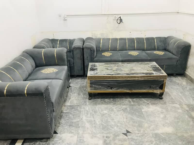 Sofa set + Table 2