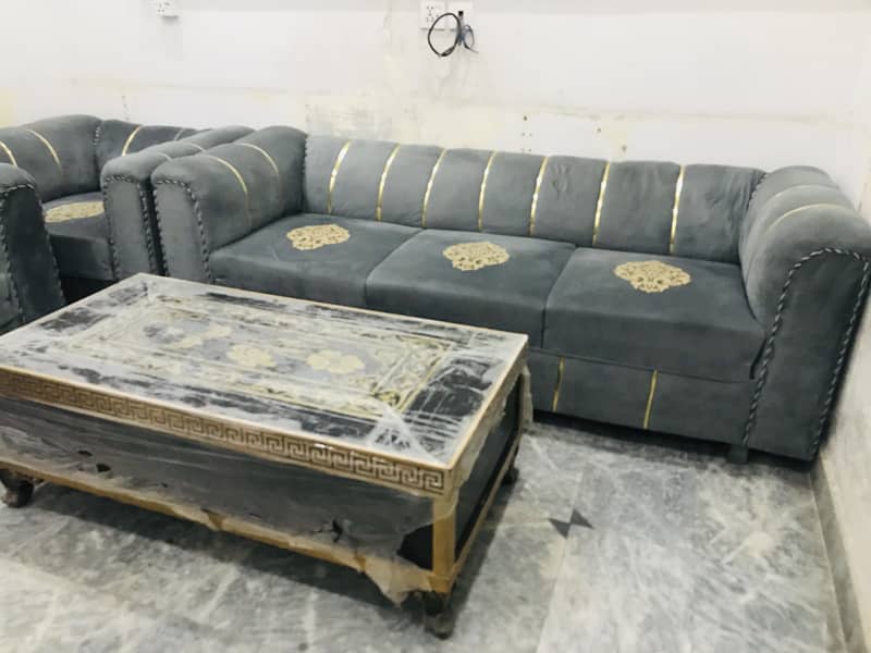 Sofa set + Table 4