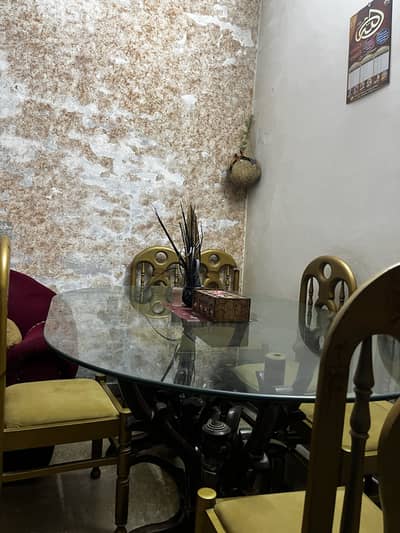 Dining table with 6 chairs