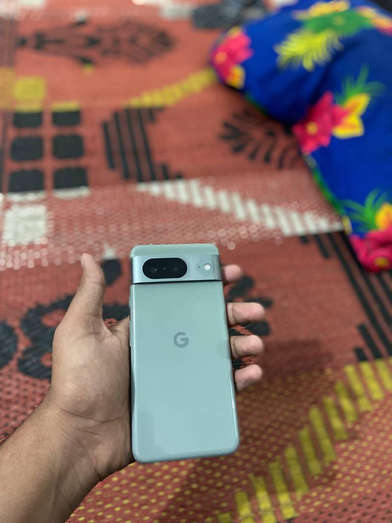 Google Pixel 8 3