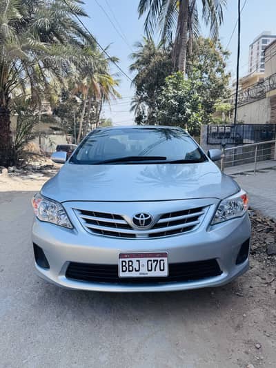 Toyota Corolla gli Auto 1.6 model 2014 original condition