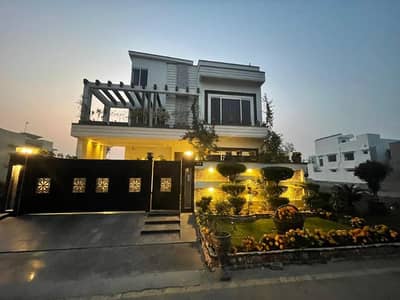 10 Marla New Furnished House Upper Portion Available For Rent