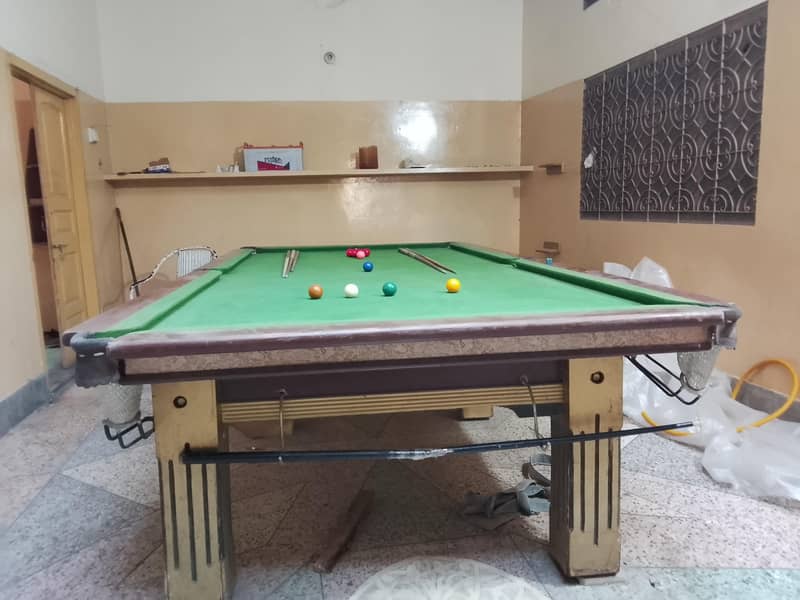 snooker table 0