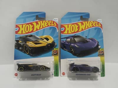 New Hotwheels Cars Pair Koenigsegg and Bugatti