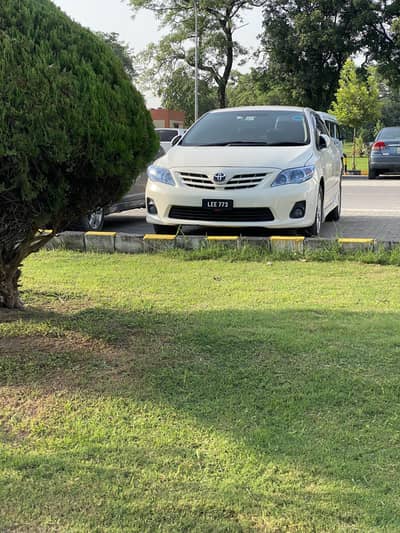 Toyota Corolla altis 2013