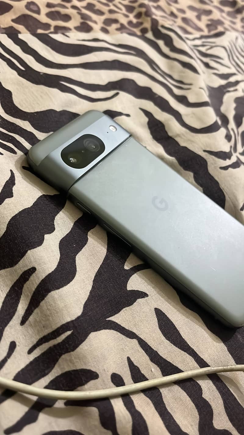 Google pixel 8 0