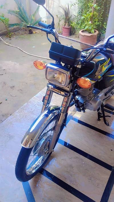 Honda ch 125 0303 6913282 rabta kr skty