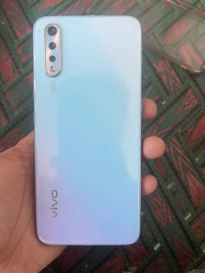 Vivo S1