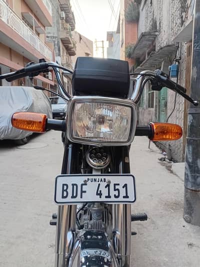 Honda cd70 black colour  2023 model