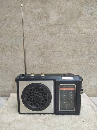 national antique radio