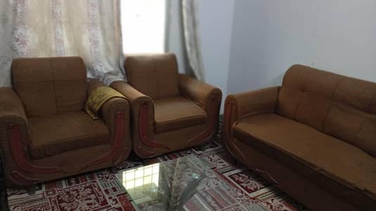 5 seater sofa set for urgent sale