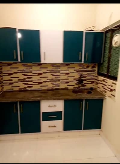 1 Bed Lounge Available For Rent