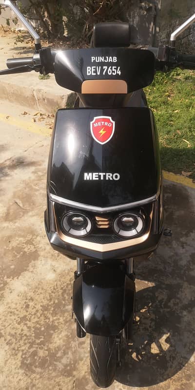 Metro M6 Empower