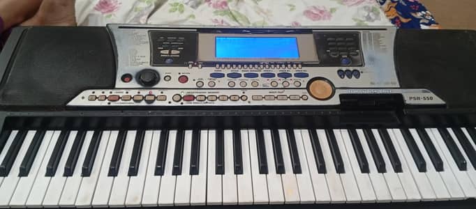 Yamaha PSR 550 Professional Piano Yamaha Keyboard Casio Korg Roland