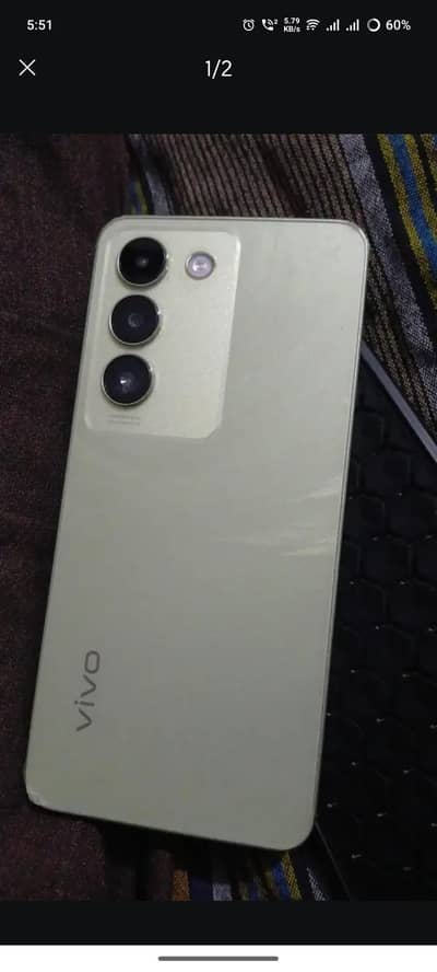 vivo y100 8/256 with box charger  10/10
