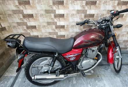 Suzuki GS 150 SE