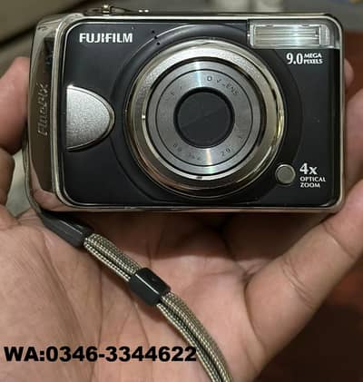 Fuji Digital ZOOM Camera Fine Pix A920 (Original / Genuine)